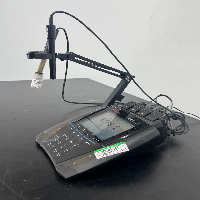 Thermo Orion VersaStar Advanced Electrochemistry Meter image 0